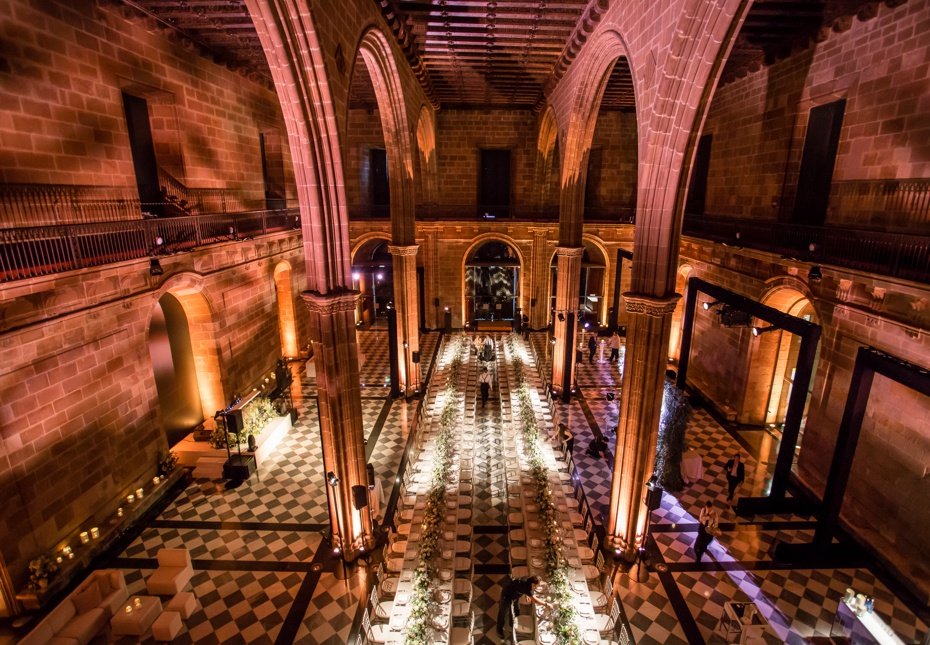 Cena de gala en uno de los espacios más exclusivos para eventos corporativos en Barcelona.
